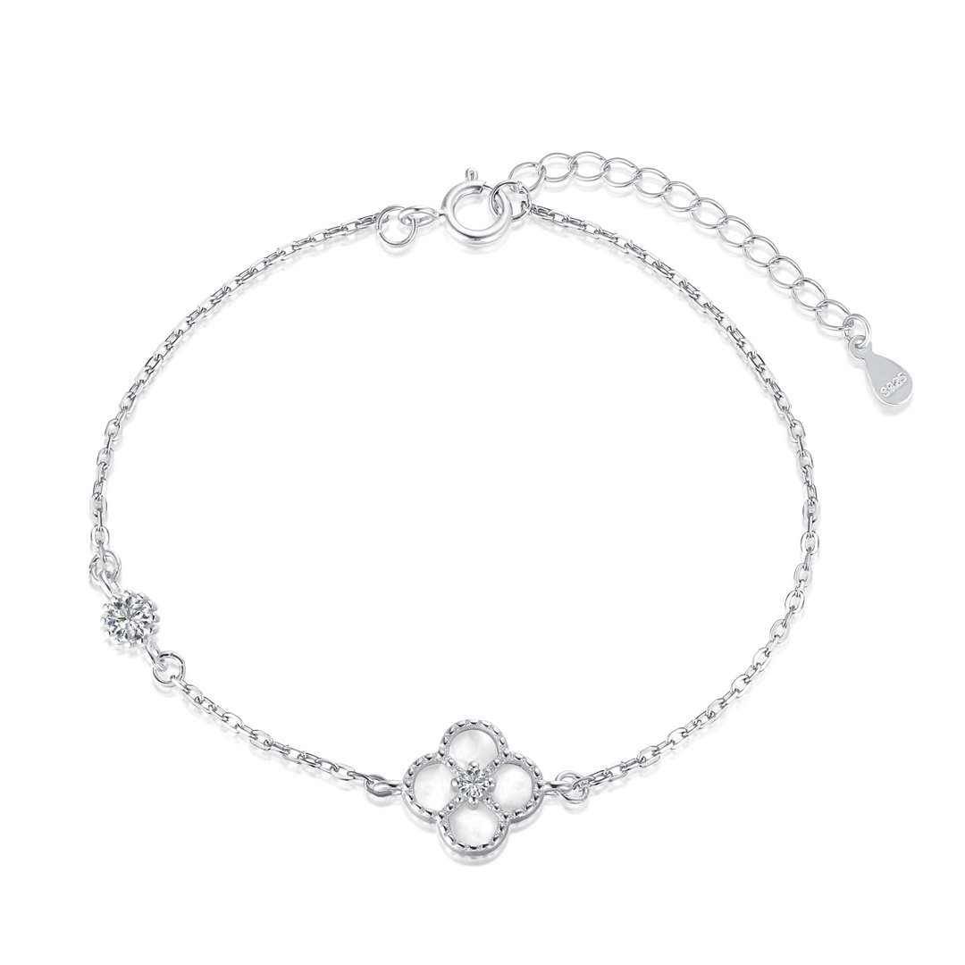 [Tonmkive Jewelry]سوار رقيق بتصميم ورقة البرسيم الرباعية
