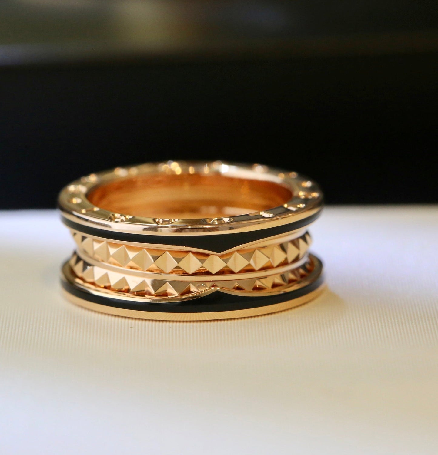 [Glow Muse] ANILLO DE CERÁMICA NEGRA, ORO ROSA Y CERO 1