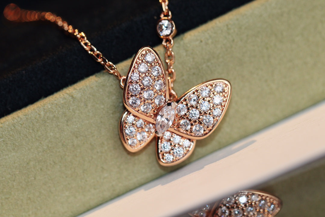 [Glow Muse]COLLAR DE MARIPOSA CON DIAMANTES