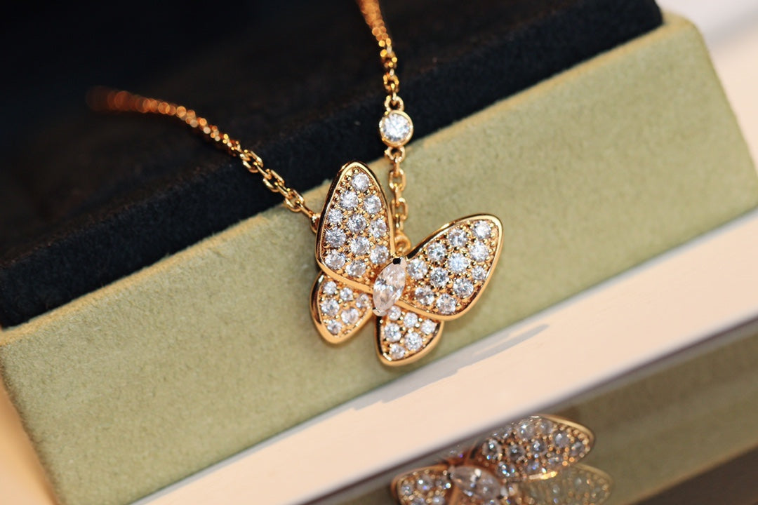 [Glow Muse]COLLAR DE MARIPOSA CON DIAMANTES