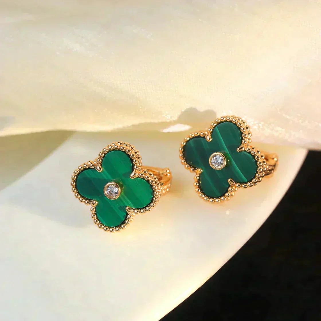 [Glow Muse]PENDIENTES CLOVER MEDIUM 1 MOTIVOS MALAQUITA DIAMANTE