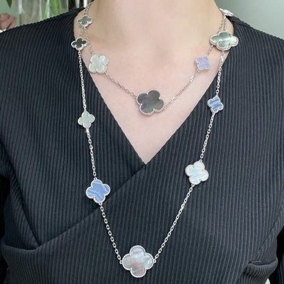 [Glow Muse] قلادة فضية CLOVER 16 MOTIF CHALCEDONY MOP