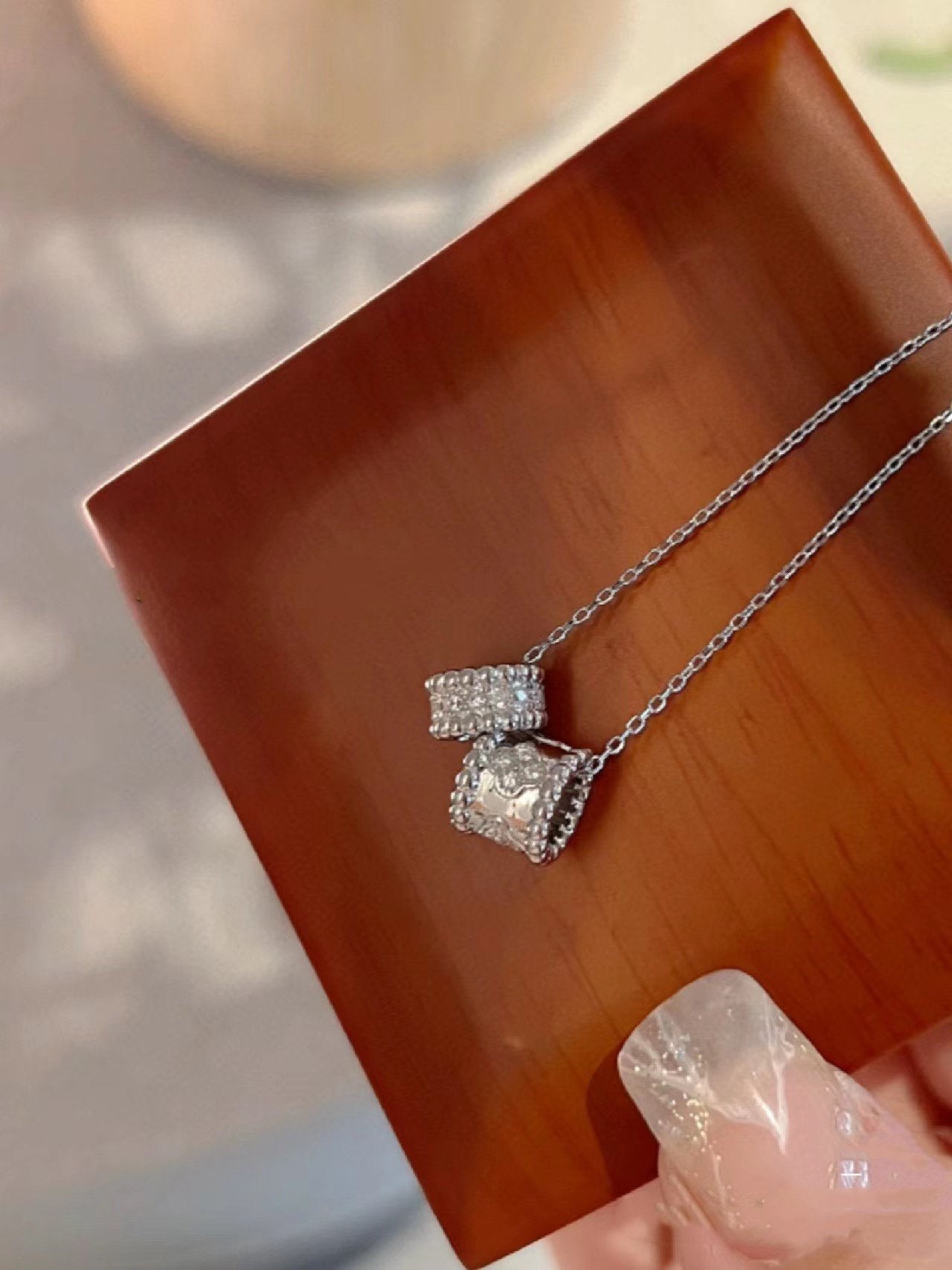 [Glow Muse]COLLAR DE PLATA CON DOBLE COLGANTE DE DIAMANTES PERLEE