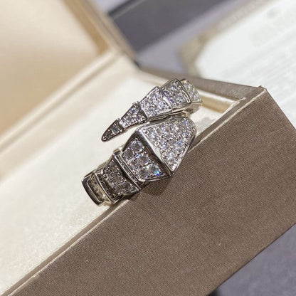 [Glow Muse] ANILLO GRANDE DE PLATA SERPENTI CON PAVÉ DE DIAMANTES