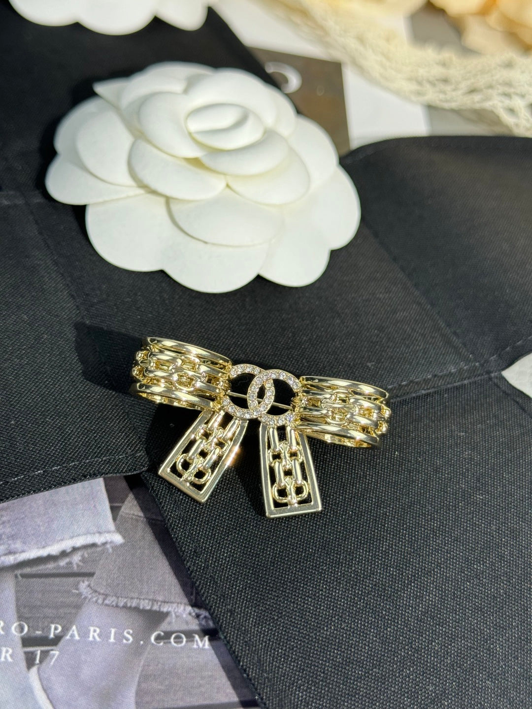 [Glow Muse]25K Broche de Lazo Calado