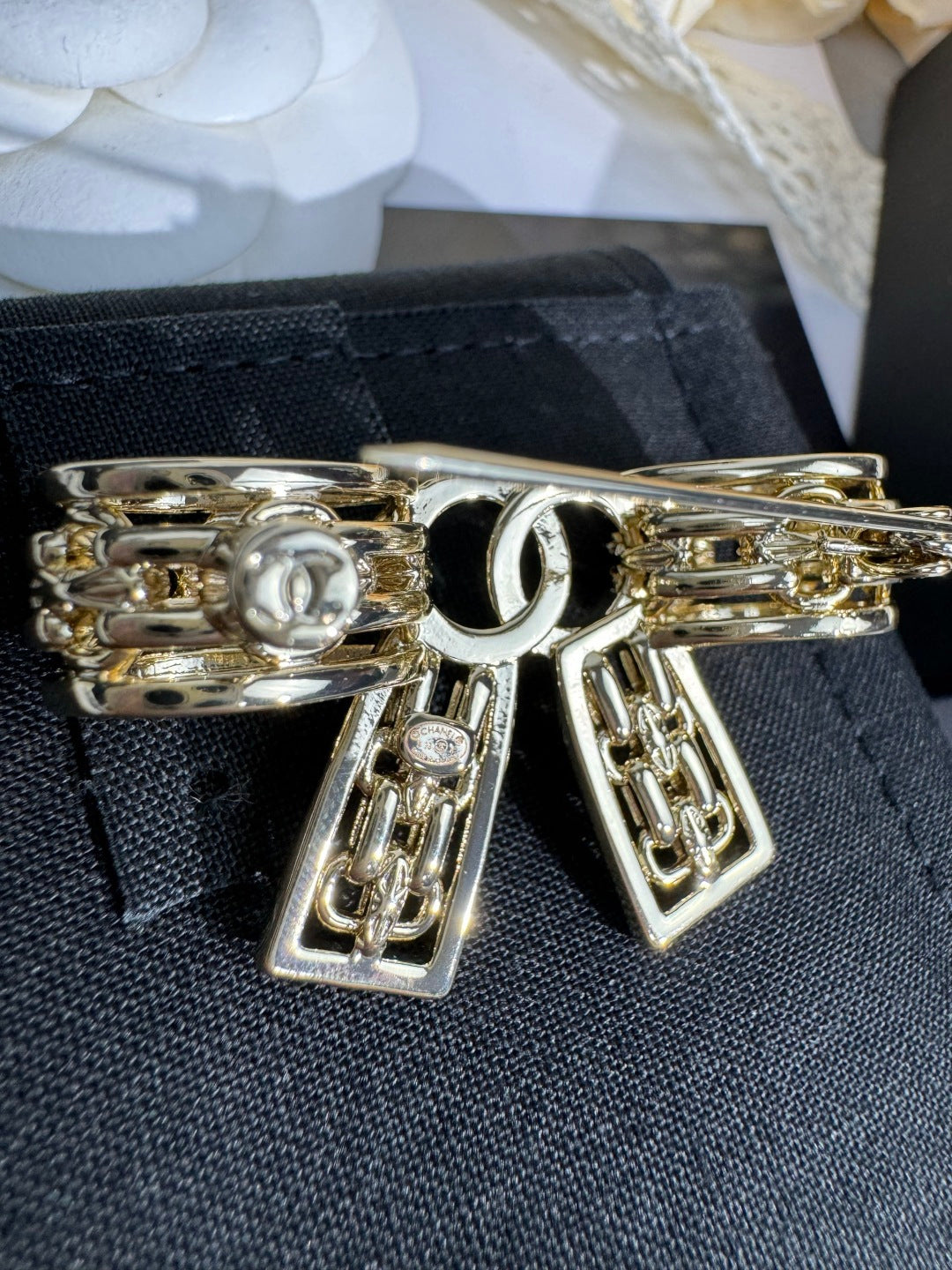 [Glow Muse]25K Broche de Lazo Calado
