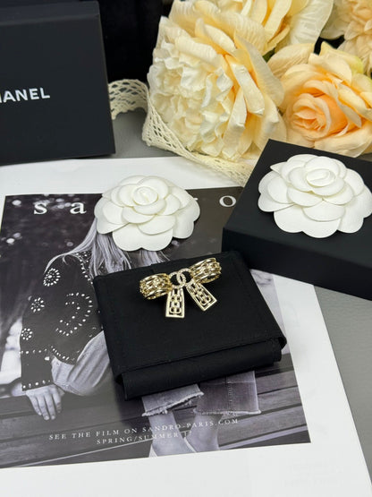 [Glow Muse]25K Broche de Lazo Calado