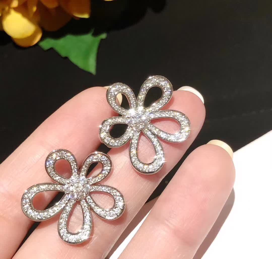 [⭐Glow Muse]PENDIENTES ENCAJE FLORAL CON DIAMANTES