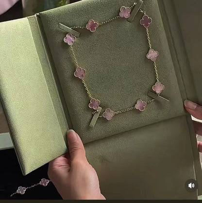 [Glow Muse Jewellery] Pink Necklace with Ten Clover Designs
