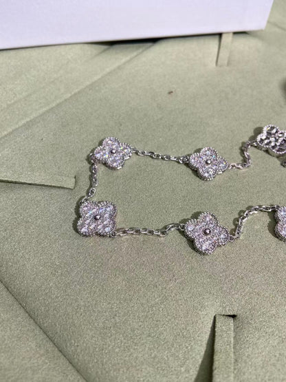 [Glow Muse Jewelry] قلادة كلوفر 10 موتيفز المرصعة بالماس بالكامل