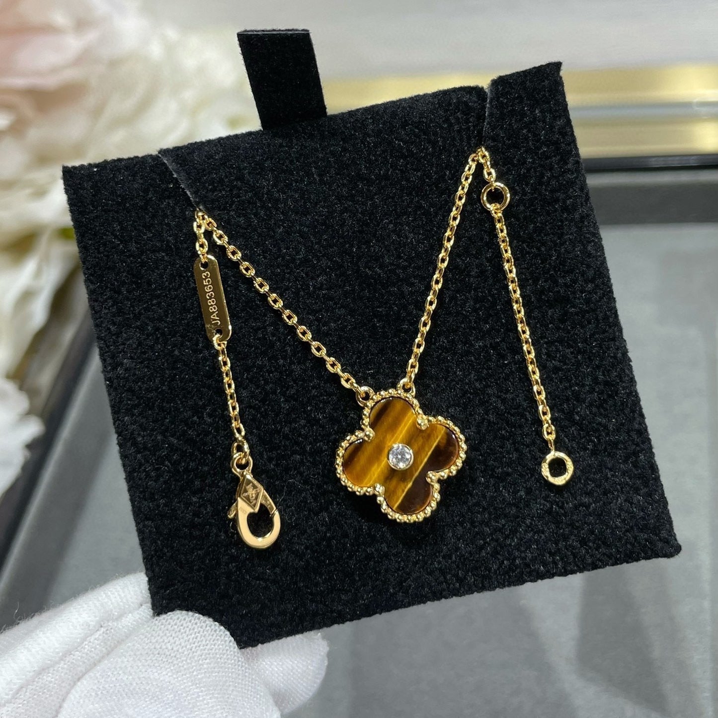 [Glow Muse] قلادة CLOVER 15MM DIAMOND AND YELLOW TIGER'S EYE AGATE