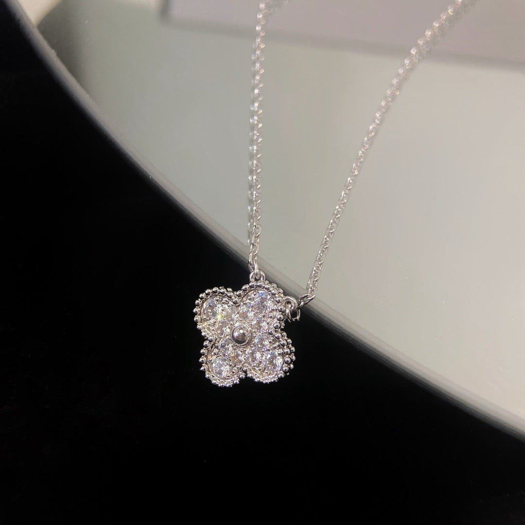 [Glow Muse]COLLAR DE FLOR SOLITARIA DE DIAMANTES TRÉBOL 15MM