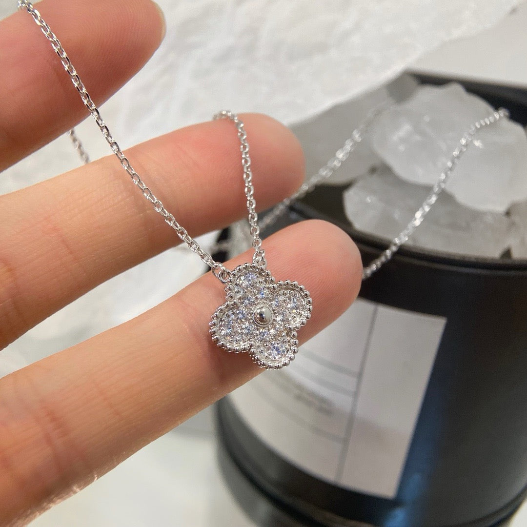 [Glow Muse]COLLAR DE FLOR SOLITARIA DE DIAMANTES TRÉBOL 15MM