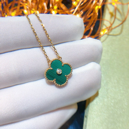 [Glow Muse]COLLAR DE TRÉBOL DE 15 MM CON DIAMANTE Y TURQUESA