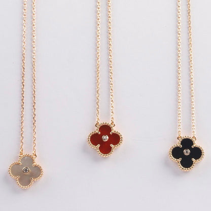 [Glow Muse]COLLAR DE CORNALINA CON DIAMANTES DE 15 MM CLOVER