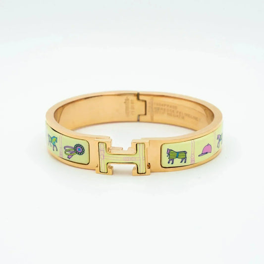 [Glow Muse]PULSERA DE ORO ROSA CON CERÁMICA CREMA