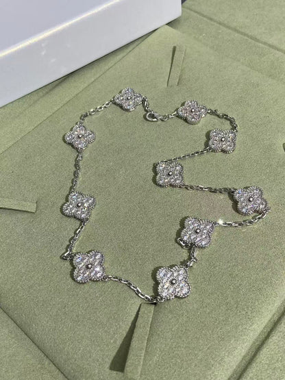 [Glow Muse Jewelry] قلادة كلوفر 10 موتيفز المرصعة بالماس بالكامل