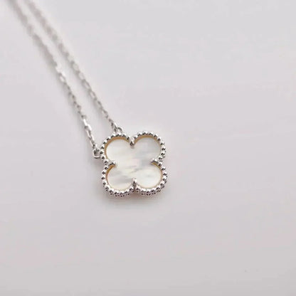 [Glow Muse]CLOVER  15MM PLATA NACAR BLANCO