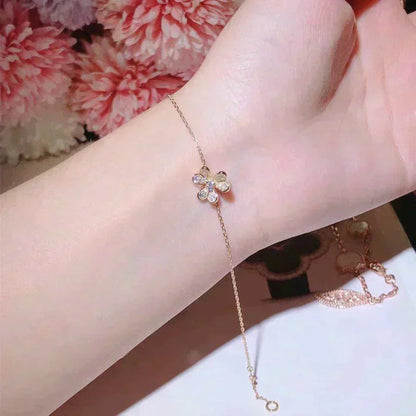 [Glow Muse] PULSERA FRIVOLE DORADA CON FLORES Y DIAMANTES