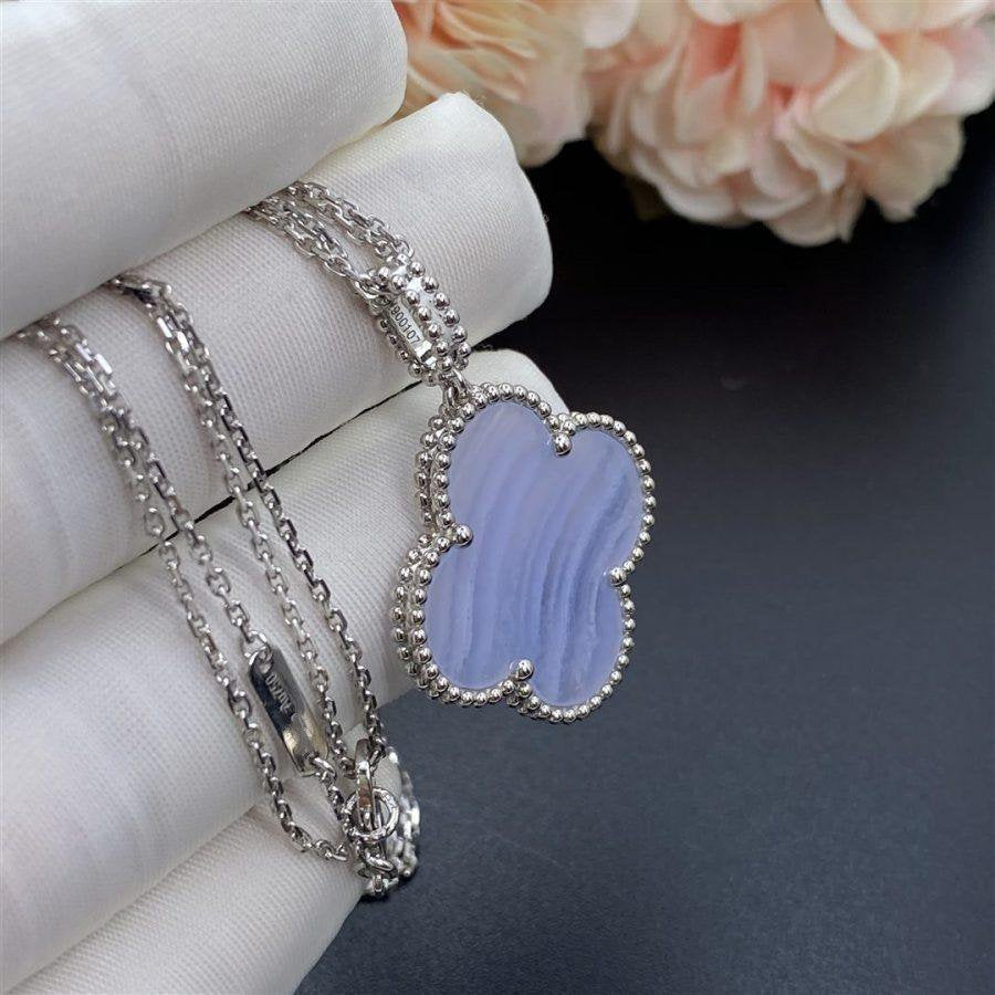 [Glow Muse]COLLAR GRANDE TRÉBOL DE CALCEDONIA PLATA TRÉBOL