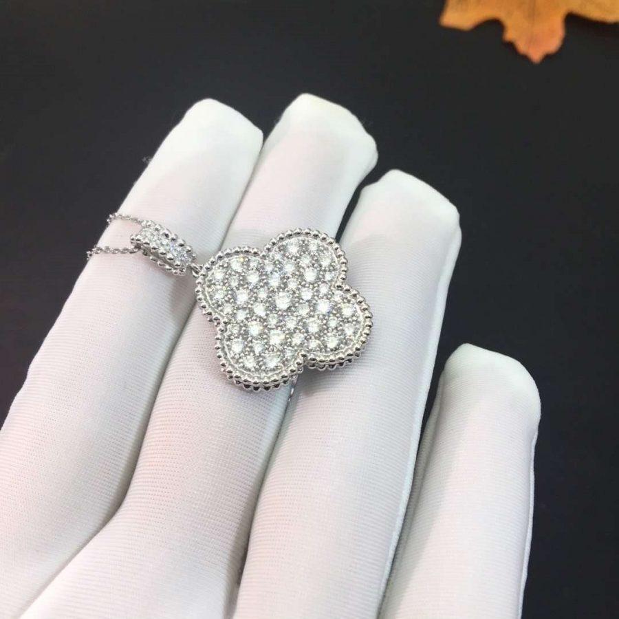 [Glow Muse]CLOVER 25MM قلادة البرسيم الكبيرة الفضية بالكامل من الألماس