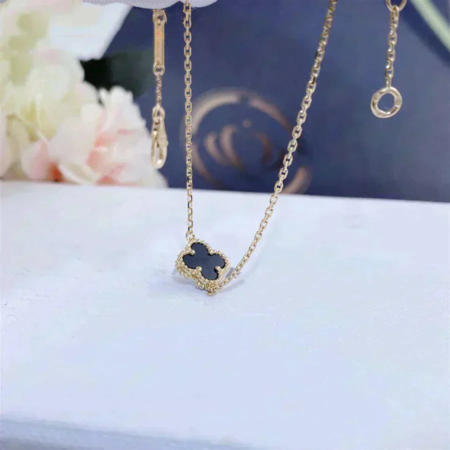 [Glow Muse]CLOVER ONYX SINGLE FLOWER BRACELET