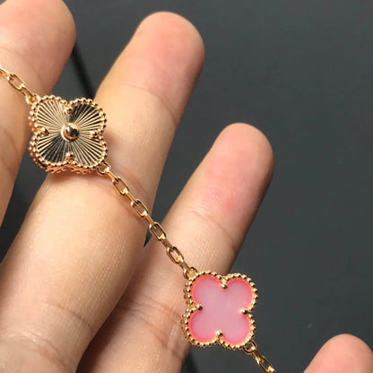 [⭐Glow Muse] مجموعة سوار CLOVER 5 MOTIFS من عرق اللؤلؤ الوردي