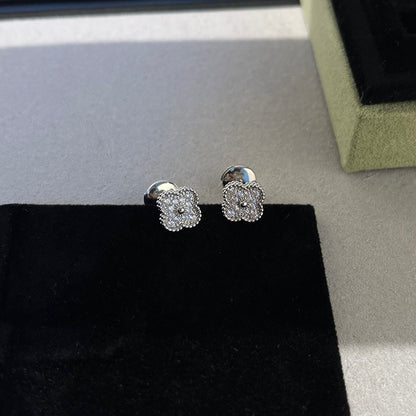 [Glow Muse]PENDIENTES DE BOTÓN PEQUEÑOS DE DIAMANTES CLOVER